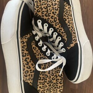 Vans high top platform leopard print